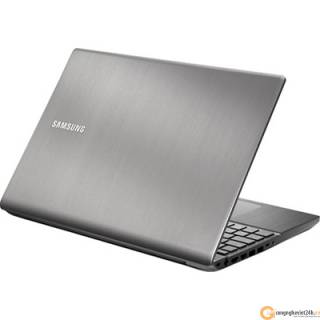 SAMSUNG SERIES 7 (NP700Z5B-W01UB)